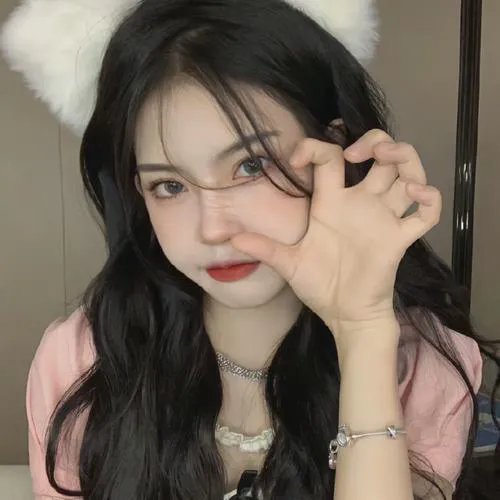 相亲嫁给万元户携空间赚翻了